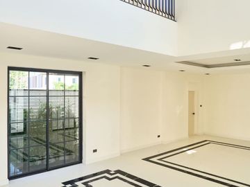 Pool villa for sale, good location, near Payap U. and Central festival
