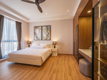 Spacious Luxury Pool villa house for sale with elegant decoration. Fully furnished with all necessary household amenities.