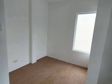 Spacious luxury house and lot for sale in Country Villas Antipolo City