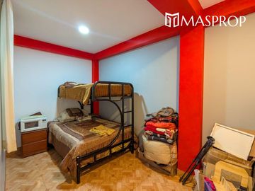 CASA AMPLIA EN ESQUINA CERCA A AV. HUMBOLDT-EN VENTA- TACNA