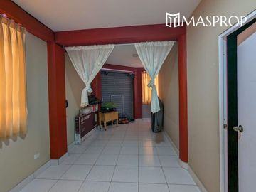 CASA AMPLIA EN ESQUINA CERCA A AV. HUMBOLDT-EN VENTA- TACNA