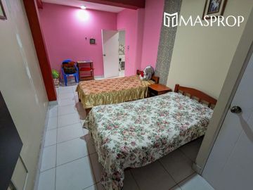 CASA AMPLIA EN ESQUINA CERCA A AV. HUMBOLDT-EN VENTA- TACNA