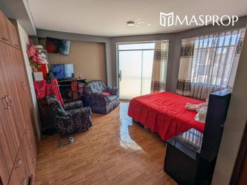 CASA AMPLIA EN ESQUINA CERCA A AV. HUMBOLDT-EN VENTA- TACNA