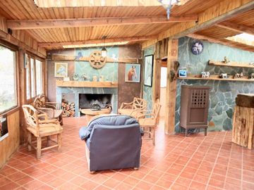 VENTA DE LOTE CAMPESTRE CON CABAÑAS Y ESTABLO