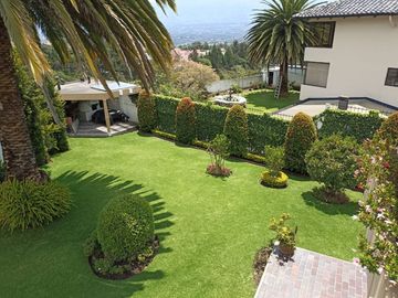 Casa en Venta 464 m² Miravalle Dos, Terreno de 780 m² 3 Parqueaderos