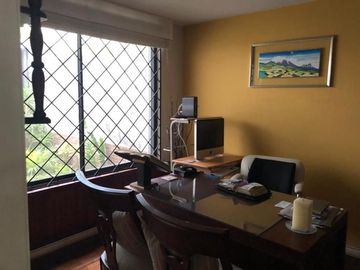Vendo casa de 300 m2 en Ponciano Bajo