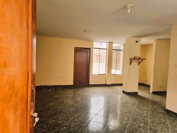 Alquiler Departamento En 3Er Piso - Urb Palao - Smp