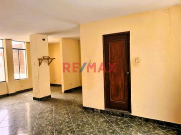 Alquiler Departamento En 3Er Piso - Urb Palao - Smp