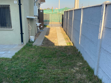SE VENDE CASA EN PARQUE  BICENTENARIO, 3D, 1B, TALCA