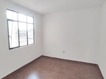 Venta De Casa En Nezahualcoyotl  a Un Precio de Oportunidad