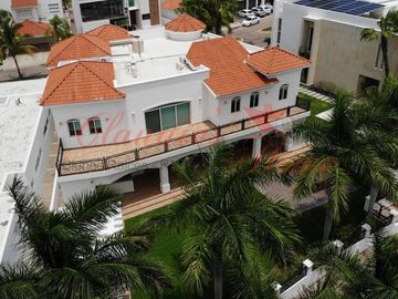 VENTA CASA EN FRACC EL CID