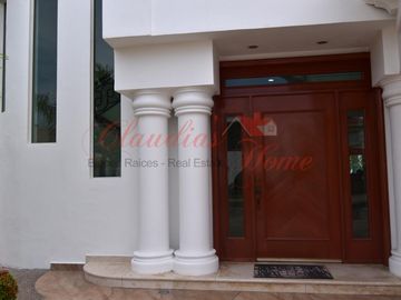 VENTA CASA EN FRACC EL CID