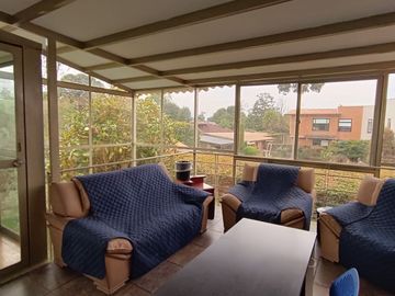 Exclusiva Casa Campestre en Cajicá - Elegancia y Confort en un Entorno Natural