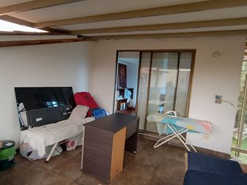 Exclusiva Casa Campestre en Cajicá - Elegancia y Confort en un Entorno Natural