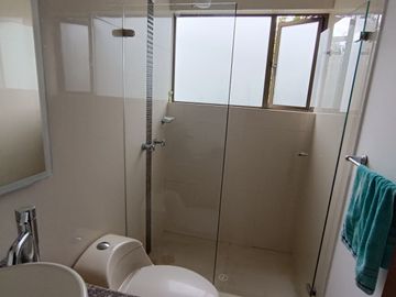 Exclusiva Casa Campestre en Cajicá - Elegancia y Confort en un Entorno Natural