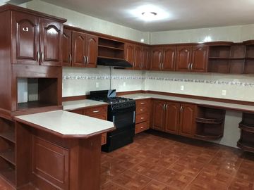 Casa Residencial En Renta, en Jilotepec Edo. Méx. Amueblada Y Con Servicios.