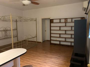 Ofrezco Casa En Venta Cumbres 2do Sector Con Alberca