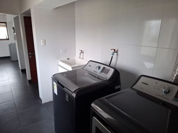 Venta Exclusivo Penthouse En San Isidro