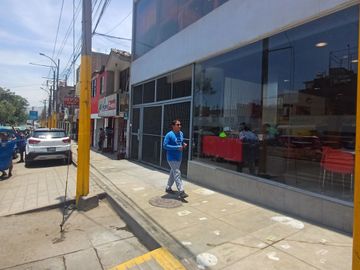 casa comercial en comas Belaunde