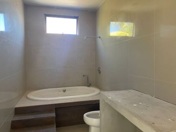 Casa en venta para remodelar a dos cuadras de la Playa de Chicxulub Progreso , Mérida