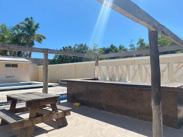 Casa en venta para remodelar a dos cuadras de la Playa de Chicxulub Progreso , Mérida