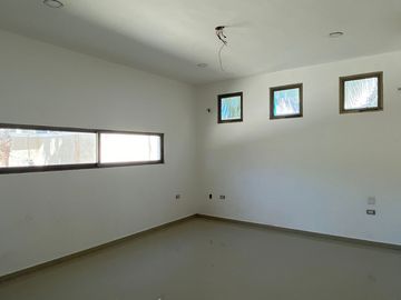Casa en venta para remodelar a dos cuadras de la Playa de Chicxulub Progreso , Mérida