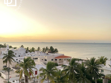 Departamento equipado en venta en Playa Chicxulub con vista y acceso a la playa