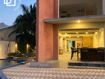 Departamento equipado en venta en Playa Chicxulub con vista y acceso a la playa