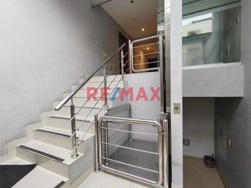 Se Vende Lindo Departamento En Surquillo 🏬