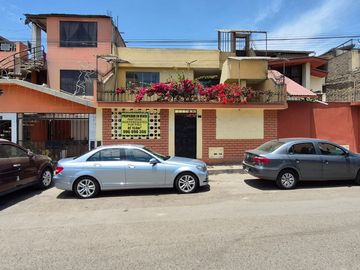 SJM - Casa en venta en zona segura y bien ubicada.