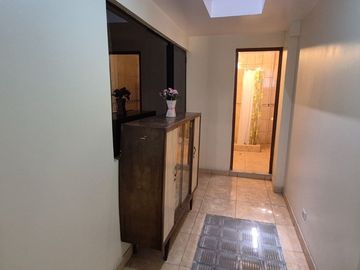 SJM - Casa en venta en zona segura y bien ubicada.