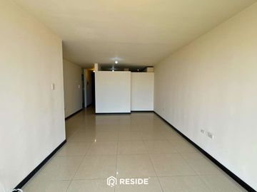 Departamento de 3 dormitorios en Av. Pablo Casals Urb. Los Cedros Trujillo