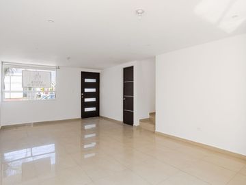Casa en Venta, San Francisco Ocotlan. Puebla