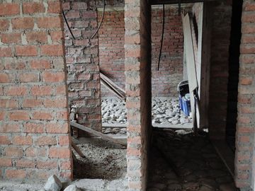 Vendo casa rentera en obra gris en Barrio Lojana de Turismo