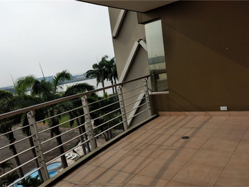 Departamento en Venta en Via a Samborondon, Vista Al Rio