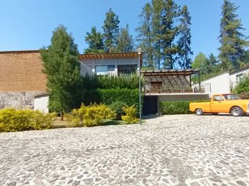 EXCELENTE CASA EN RENTA