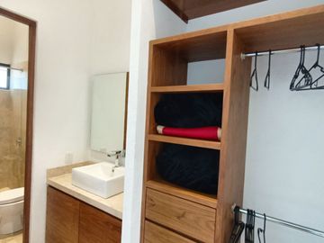 EXCELENTE CASA EN RENTA