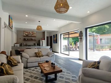 EXCELENTE CASA EN RENTA