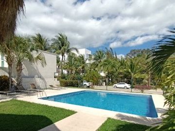 OPORTUNIDAD DE INVERSIÓN Propiedad de Recuperación Bancaria en Cda. Los Caracoles, Playa Sol, Playa del Carmen, Quintana Roo