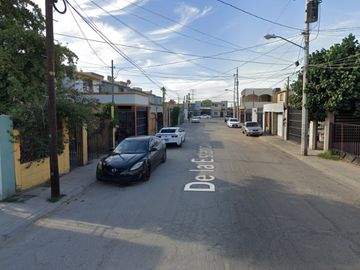 De la Estancia, Hacienda Dorada, Mexicali-Casa en Remate-(65% Debajo De Su Valor Comercial, Solo Recursos Propios-SK10