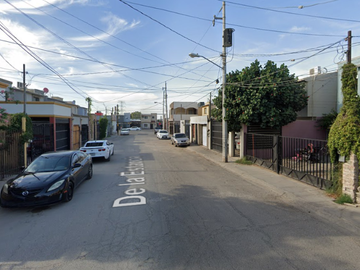De la Estancia, Hacienda Dorada, Mexicali-Casa en Remate-(65% Debajo De Su Valor Comercial, Solo Recursos Propios-SK10