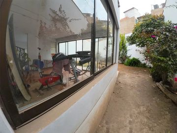 VENTA DE CASA COMO TERRENO