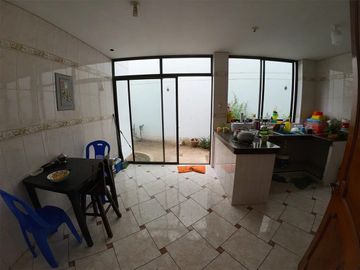 VENTA DE CASA COMO TERRENO