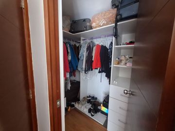 DEPARTAMENTO EN PRIMER PISO DE 129 MTS, 03 DORMITORIOS + SERVICIO