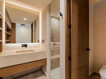 VENTA CASA MODERNA Y LUJOSA EN  PUERTO CANCUN