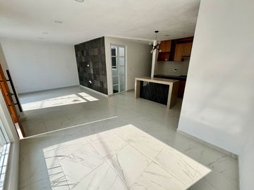 DUPLEX EN VENTA, FRACCIONAMIENTO CAMINO REAL LA HACIENDA PUEBLA.