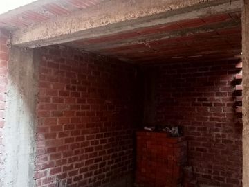 Oportunidad Unica Se Vende Terreno + Construccion En Surco Con Parametros Para 3 Pisos