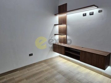 VENTA DE CASA DE TRES PISOS EN ESTRENO EN BOULEVARD PARK PLAZA - PIURA