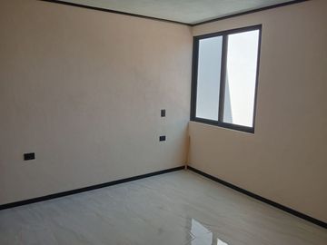 CASA EN VENTA AMPLIACIÓN ARBOLEDAS DE LOMA BELLA
