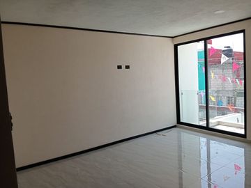 CASA EN VENTA AMPLIACIÓN ARBOLEDAS DE LOMA BELLA